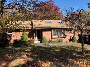 23 Saddleback Hill Rd, Bellingham, MA 02019