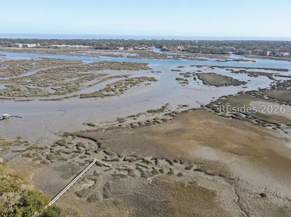 14 Peregrine Dr, Hilton Head Island, SC 29926