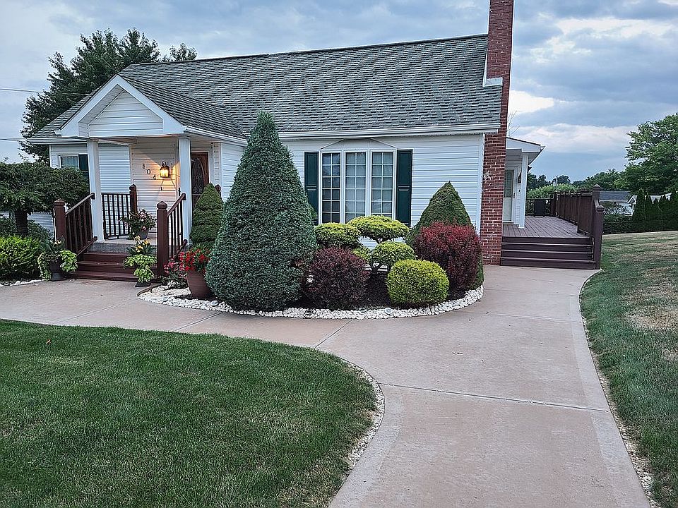 1st image of 104 Vanessa Dr