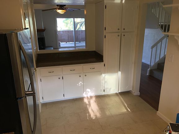 3rd image of 6 Park Crest Ct #6C