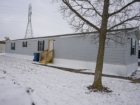 2nd image of 4401 Starboard Dr #113