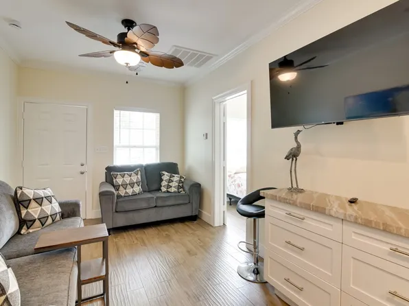 1206 26th St #Id1386272p, Galveston, TX 77550