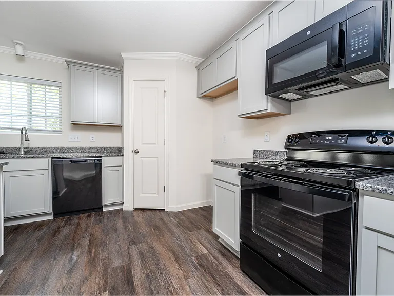 3662 Foxton Dr — Photo 15