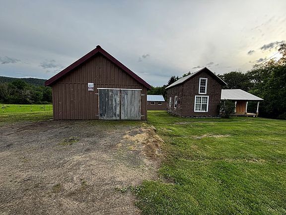 3rd image of 3026 Pennsylvania #155