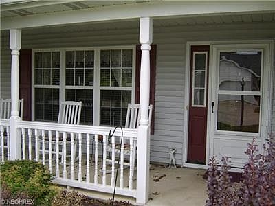 3rd image of 135 Ashfield Ct
