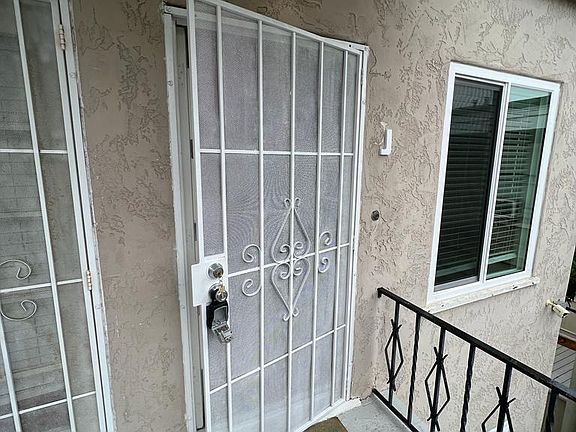 4th image of 3622 Park Blvd Unit J