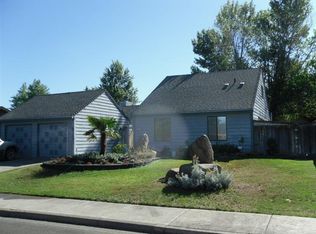 2974 Barclay Rd, Medford, OR 97504