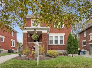 36 Dane St, Kitchener, ON N2H3H7