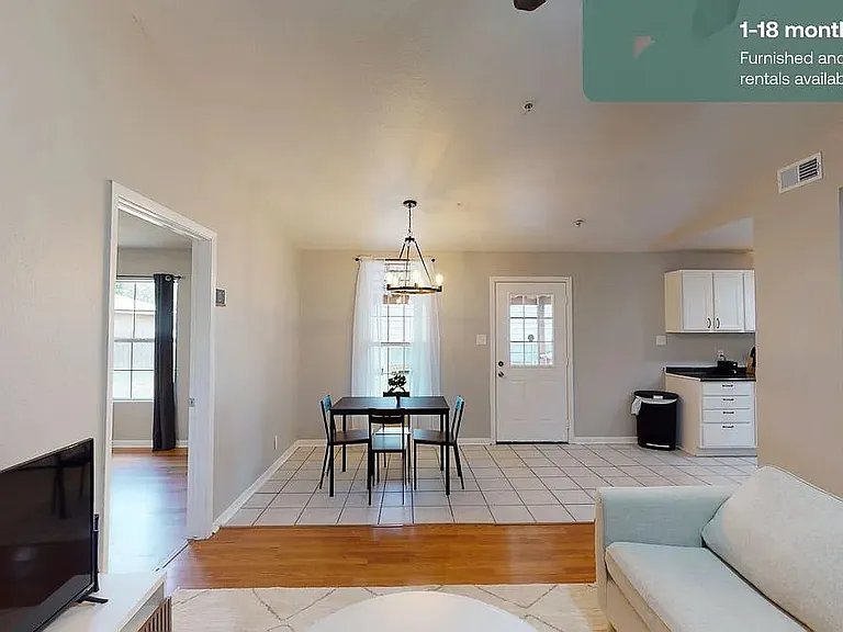 2311 Galway St — Photo 17