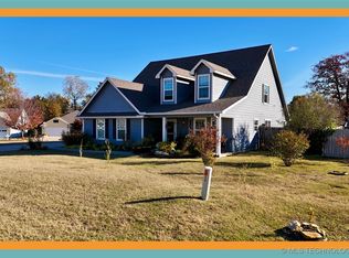 1230 Emily Ln, Ada, OK 74820