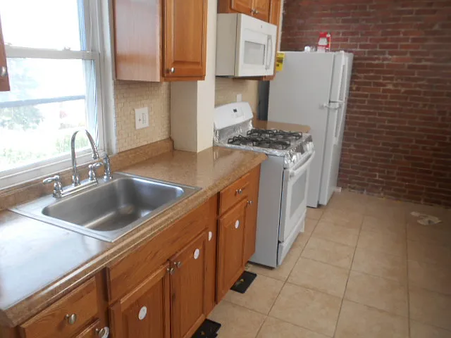 14 Arlington St #3