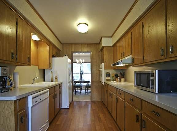 3rd image of 6570 Wedgewood Dr