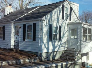 215 Nursery Ave, Woonsocket, RI 02895