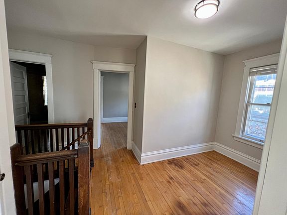 4th image of 2716 Aldrich Ave S #2