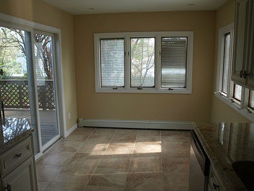5th image of 174 N Beech St