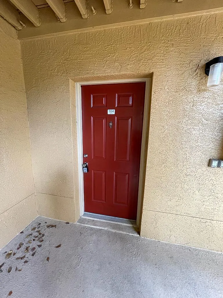1 bed, 1.0 bath, 745 sqft, $1,675 — Photo 3