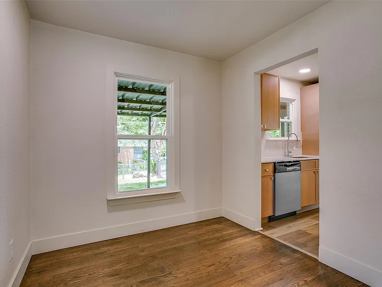 3407 La Verne Ave — Photo 7