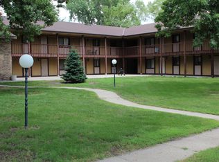 100 W 97th St, Minneapolis, MN 55420