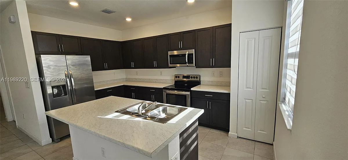 Building Photo - 28708 SW 134th Ct