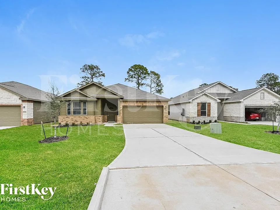 14775 Country Club Dr