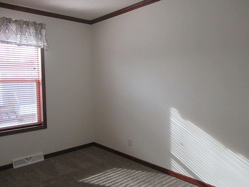 5th image of 32 Aspen Dr