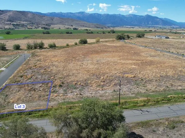 0 17th St #3, Baker City, OR 97814