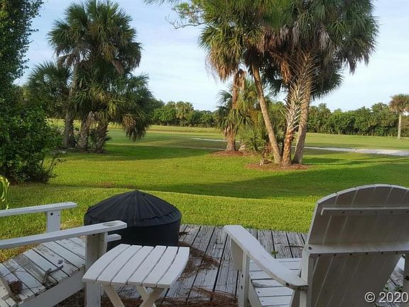 3rd image of 220 Golf Club Dr