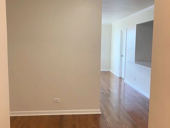 4th image of 4125 Case St APT 6L