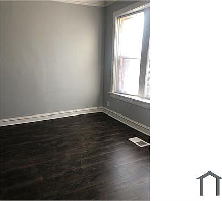 2nd image of 6515 S Artesian Ave #2