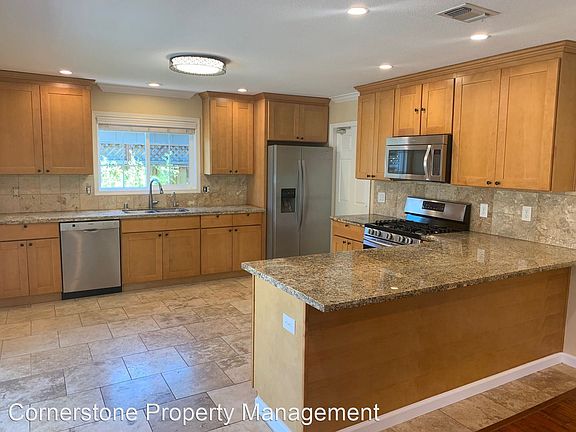 2nd image of 5474 Escover Ln