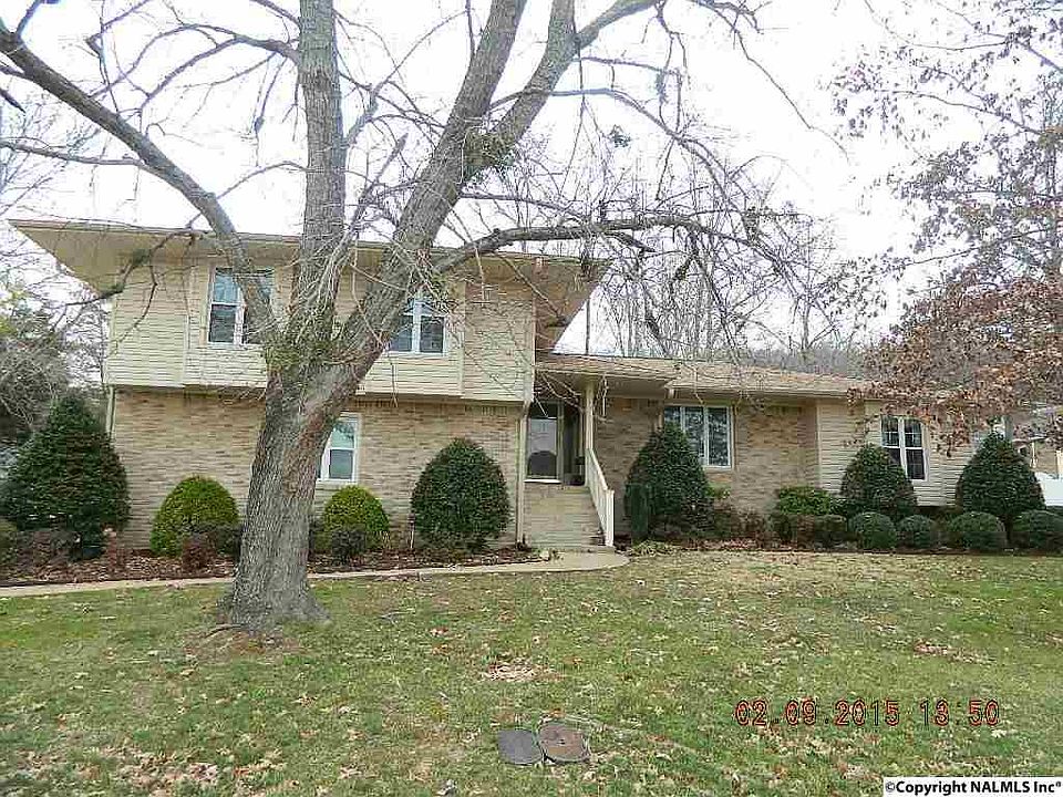1st image of 10209 Melanie Dr SE