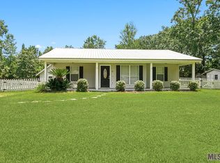 24 Kathman Dr, Madisonville, LA 70447