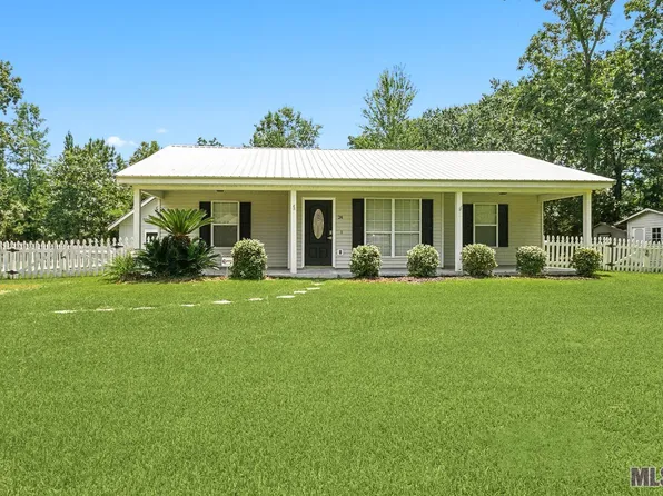 24 Kathman Dr, Madisonville, LA 70447
