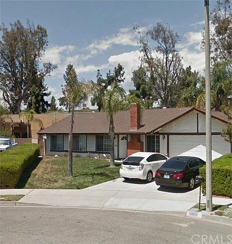 1st image of 2420 Plum Ln