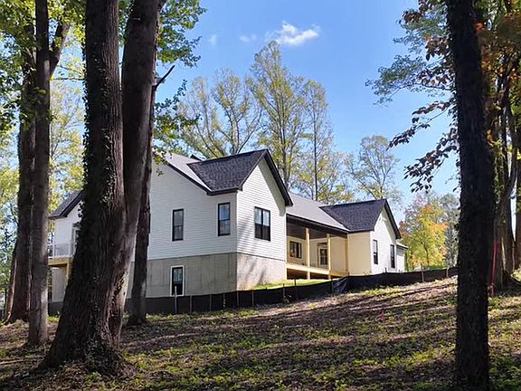 4th image of 8186 Meetze Rd