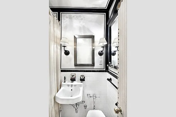 Sold by Stribling | media 2