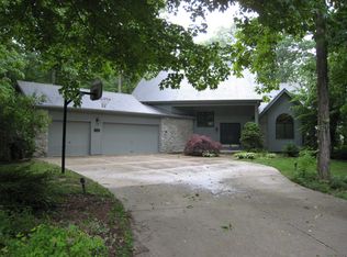 406 Deep Wood Cv, Fort Wayne, IN 46845