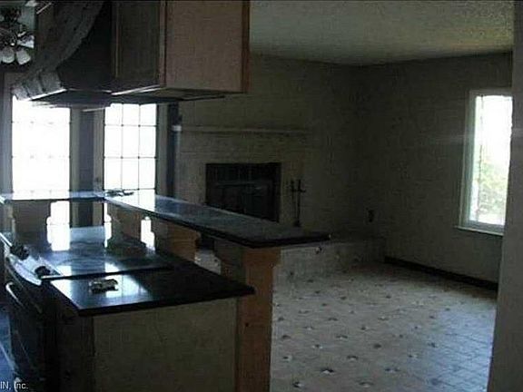 3rd image of 4722 Whitetail Ct