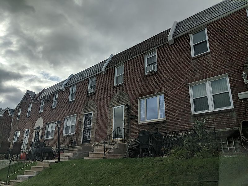 2nd image of 1018 Rosalie St