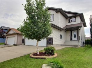10 Birchmont Cres, Leduc, AB T9E 8S3