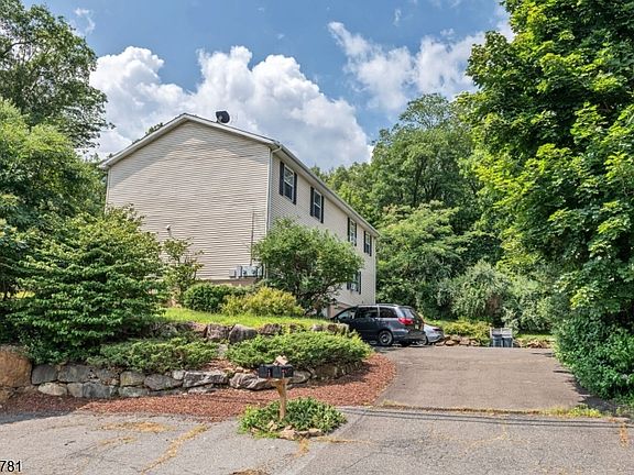 2nd image of 68 Greenwood Ave