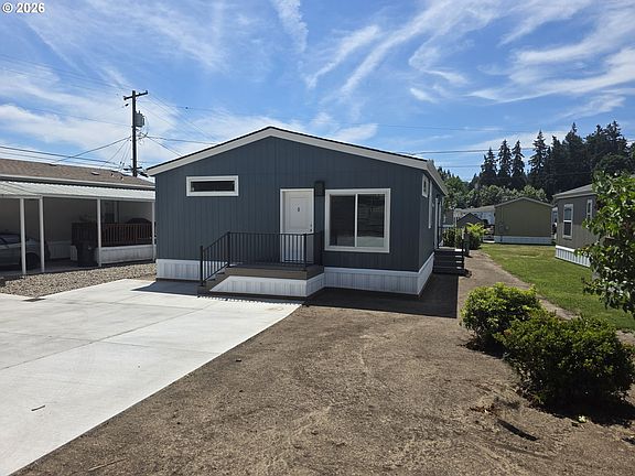 3rd image of 7940 SE Posey Ave