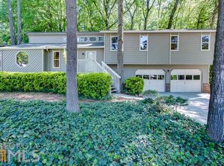 1572 Bentwood Dr, Lilburn, GA 30047