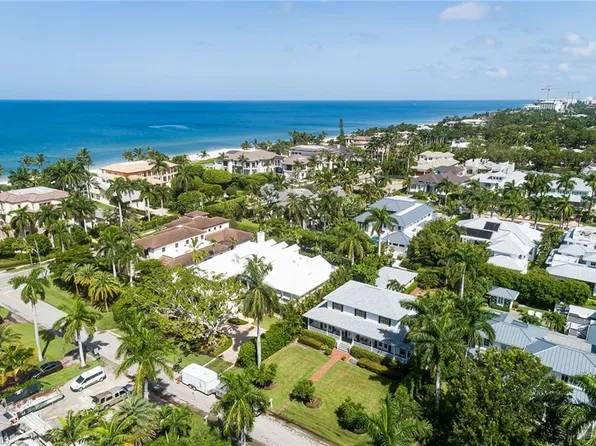 155 1st Ave S, Naples, FL 34102