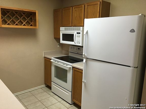 5th image of 16454 Alwick Ln