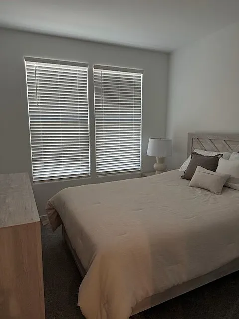 4 bed, 2035 sqft, $1,000 — Photo 3