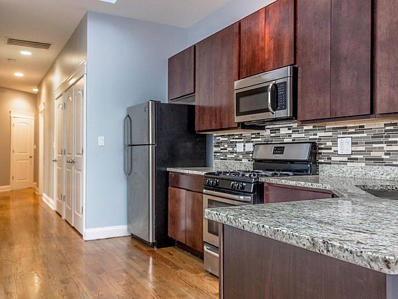 5th image of 7004 S Cornell Ave #3S