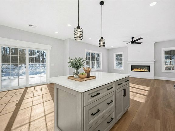 4th image of 22 Wilson Rd #B