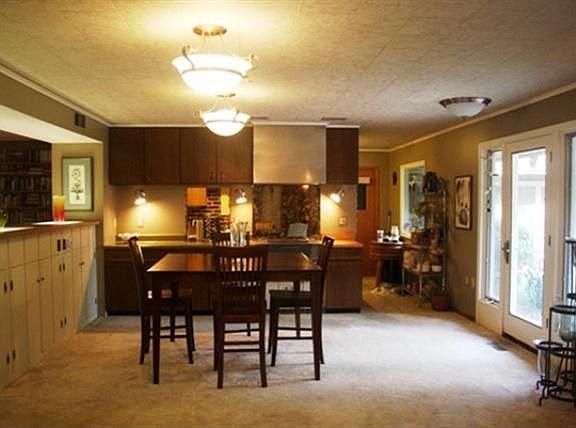 5th image of 808 Woodland Rd