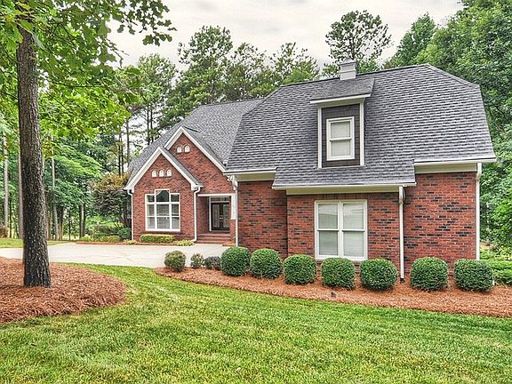 3rd image of 152 Marstons Mill Dr